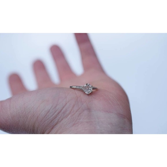 Alternative diamond engagement ring,  raw stone rings, - Picture 4 of 7